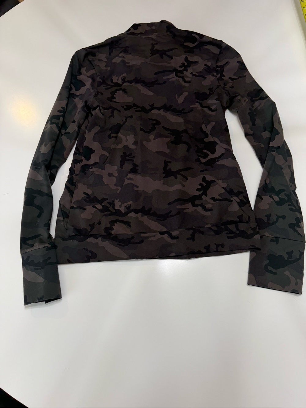 Fornia Camo Zip-Up Running Jacket Size Large - Picture 10 of 10